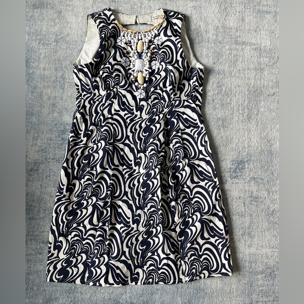 Nanette Lepore Navy and White Swirl Dress. Size 4.